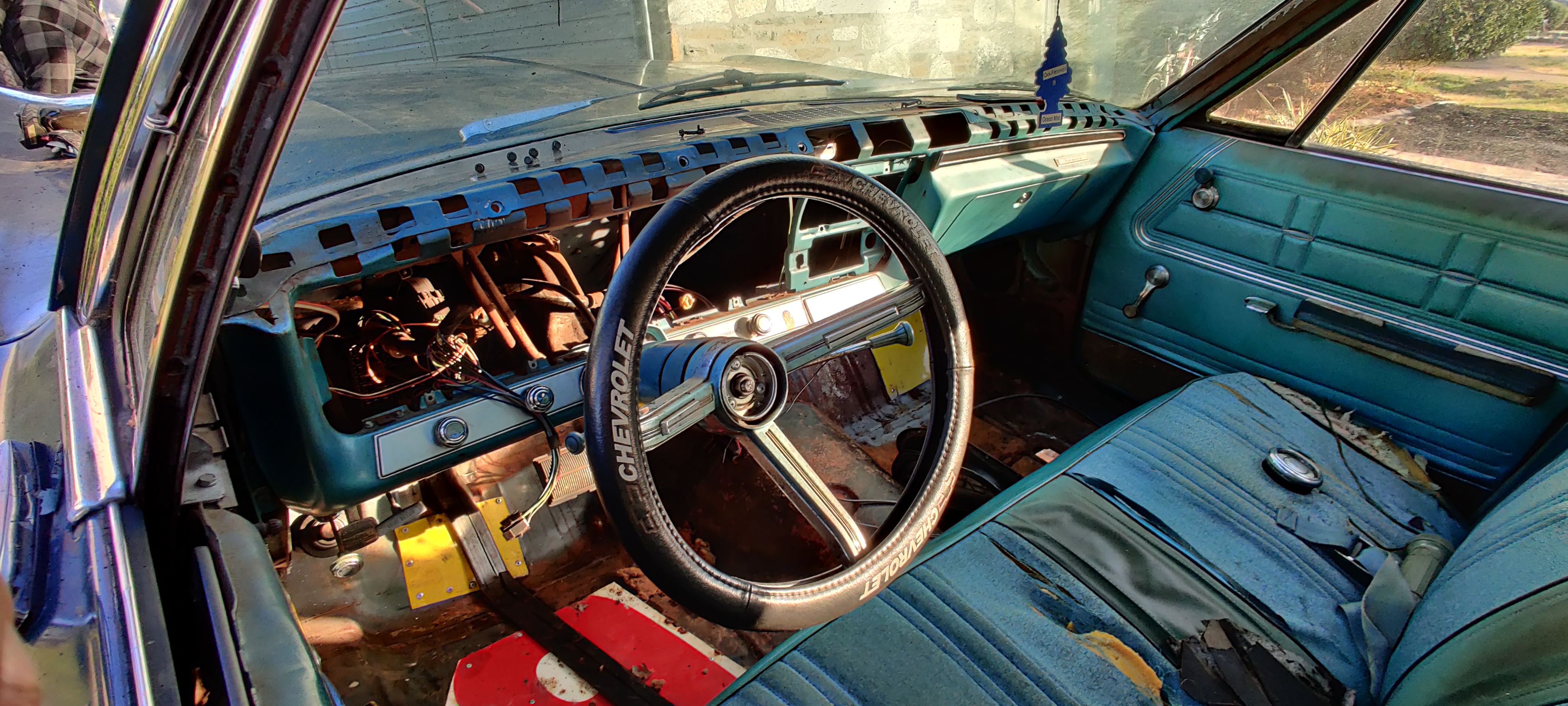 Interior coming apart, no instrument panel